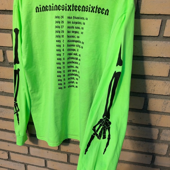 VLONE PLAYBOI CARTI TOUR MERCH - Picture 6 of 8